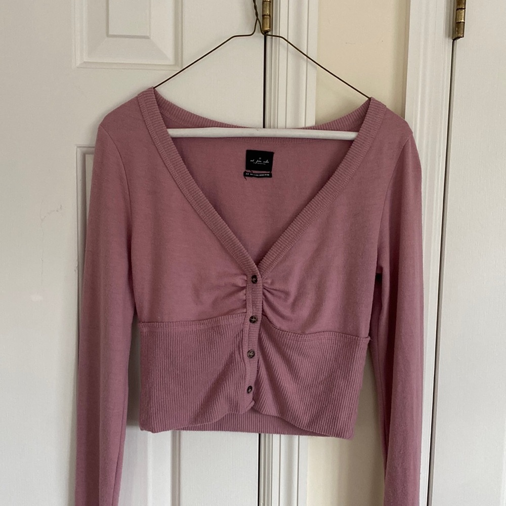 Urban outfitters - cinched chest, long sleeve crop top - size medium